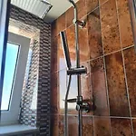 Fay's Luxury Loft *