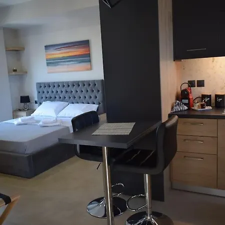 Fay's Luxury Loft *