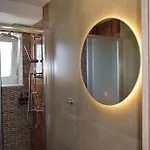 דירה Fay's Luxury Loft *