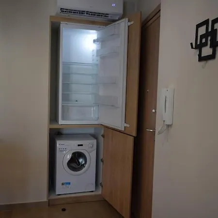 Fay's Luxury Loft Волос