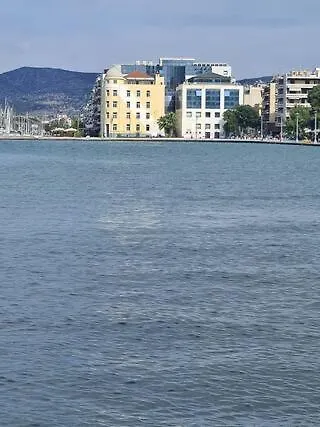 Fay's Luxury Loft Волос