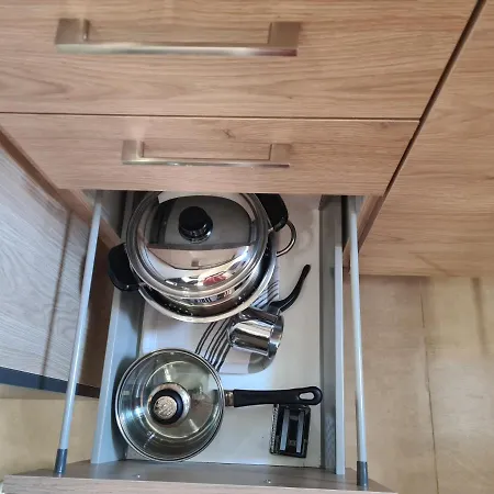 Fay's Luxury Loft Волос